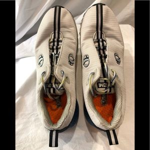 Pearl iZumi Men Sneakers Like New sz 13